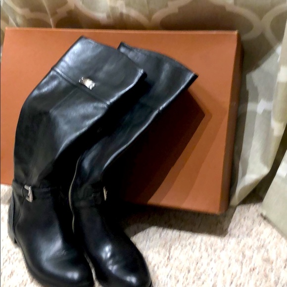 COPY - EUC Coach Wide Calf Boots 👢 - Picture 3 of 7